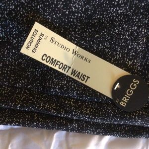 Studio Works Womens Size 8P Black pants